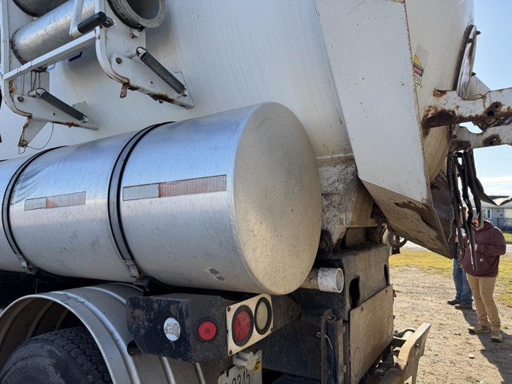 2002-vactor-2100-image-44