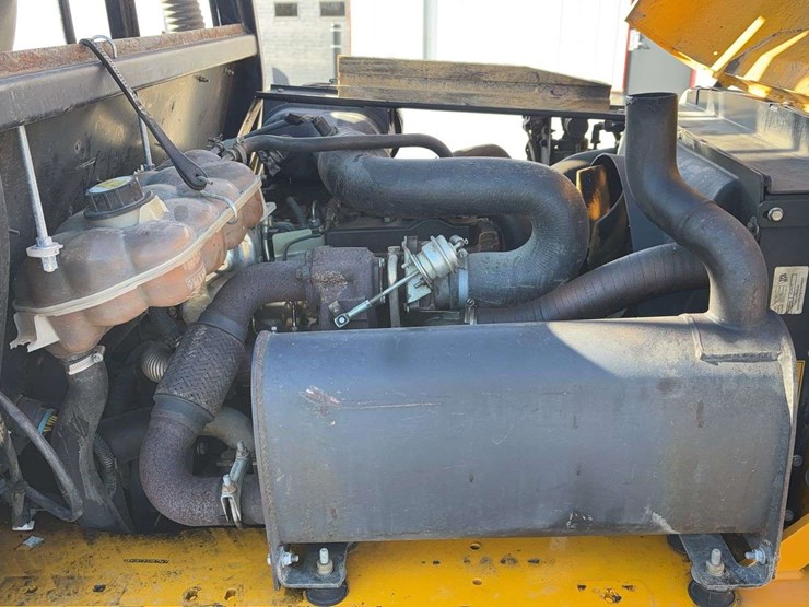 2015-jcb-930-image-35