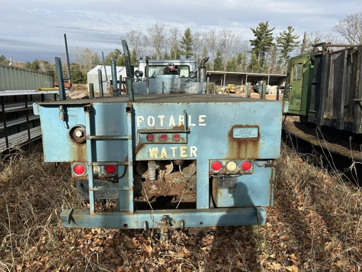 #1427-•-1989-autocar-flatbed-truck-image-4