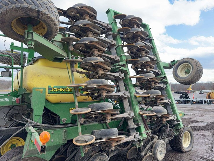 2011-john-deere-1990-image-67