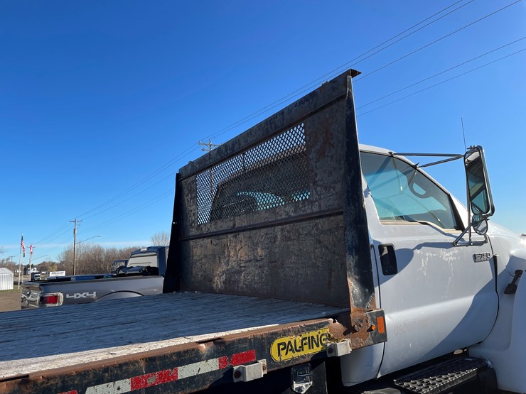 2007-ford-f750-xl-image-19