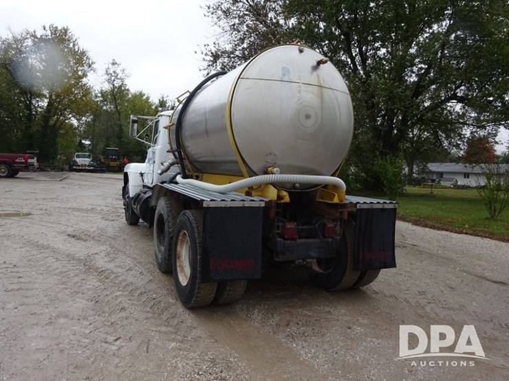 mack-r686st-image-29