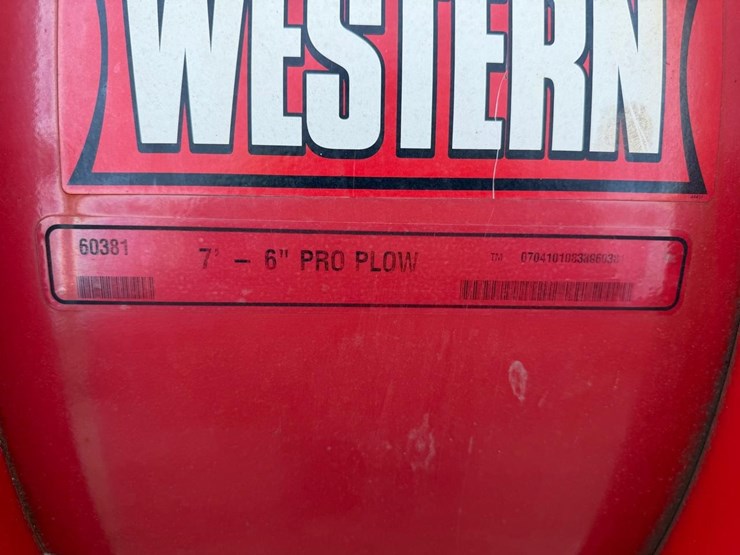 western-9.5'-pro-plow-image-12