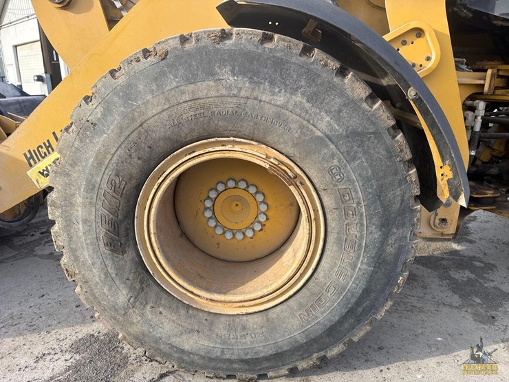 2014-caterpillar-924k-image-10