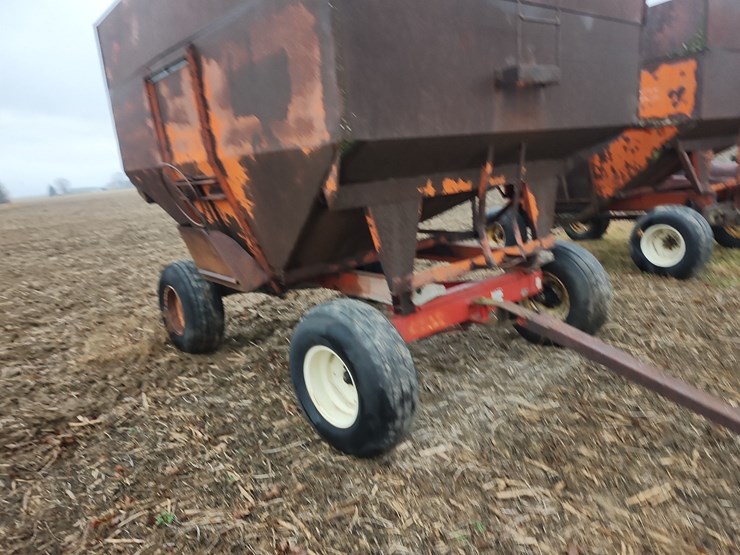 unverferth-gravity-wagon-w/gear-image-7