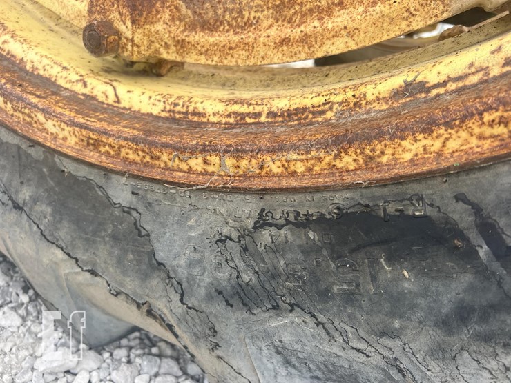 john-deere-730-image-11