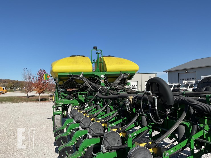 john-deere-1770-ccs-image-21