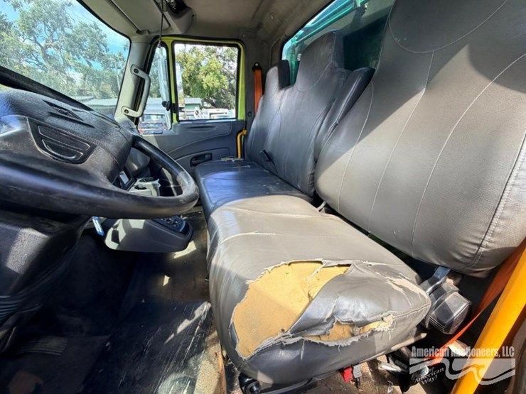 international-durastar-4400-image-11