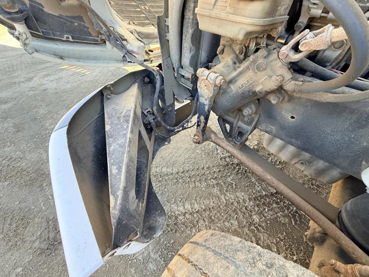 2007-freightliner-columbia-120-image-50