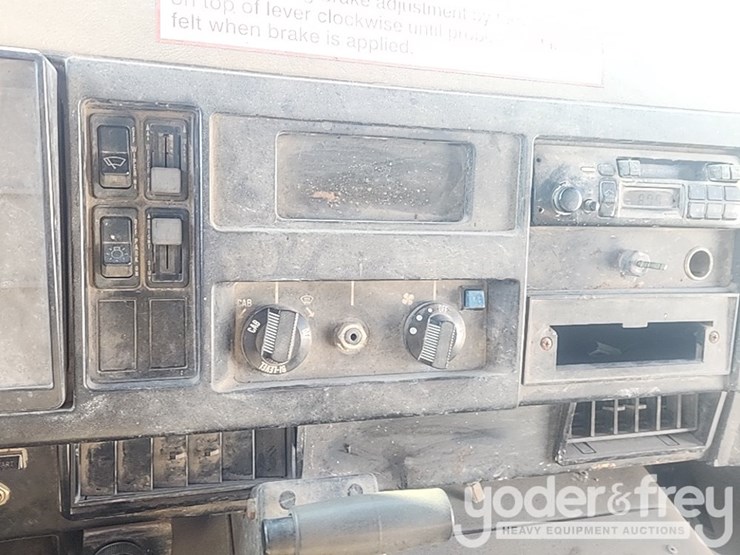 international-4700-image-27