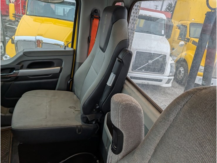 2020-kenworth-t680-image-20