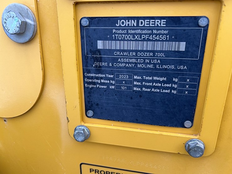 2023-deere-700l-image-7