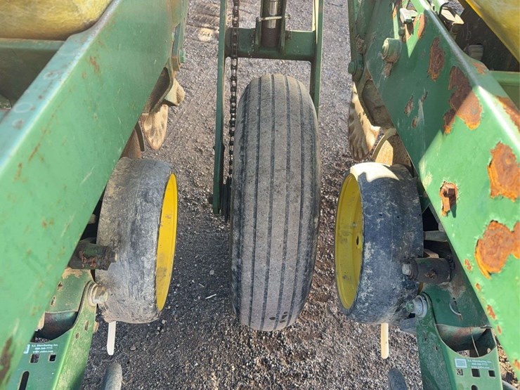 john-deere-7000-image-9