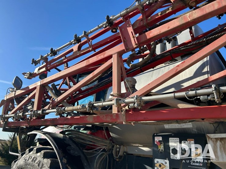 case-ih-patriot-4440-image-43