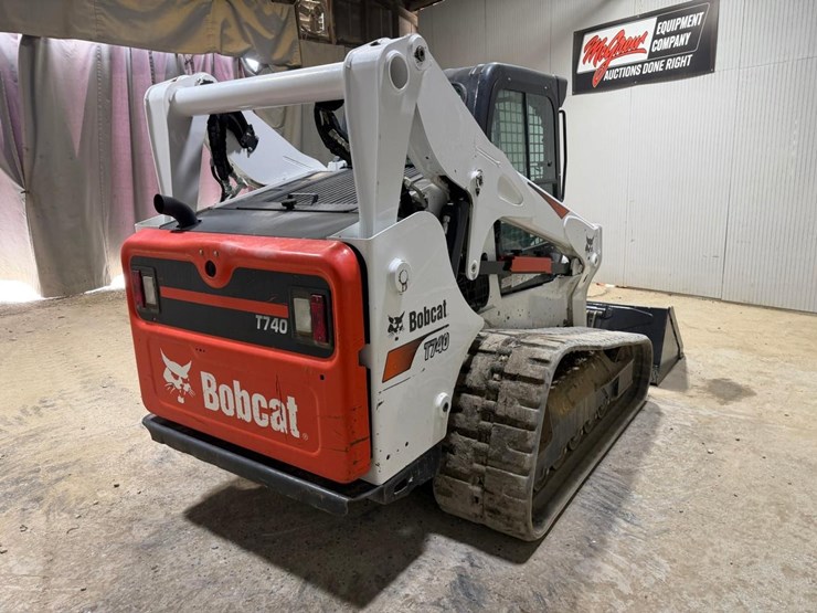 2022-bobcat-t740-image-5