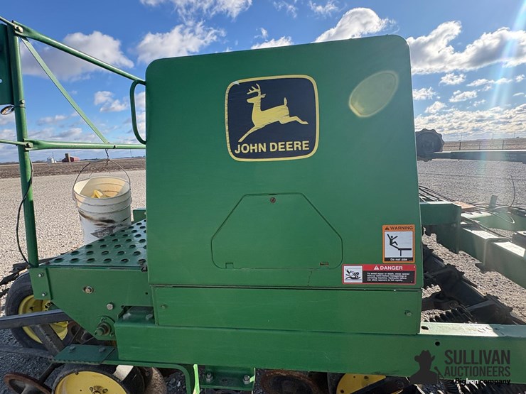 john-deere-750-image-19