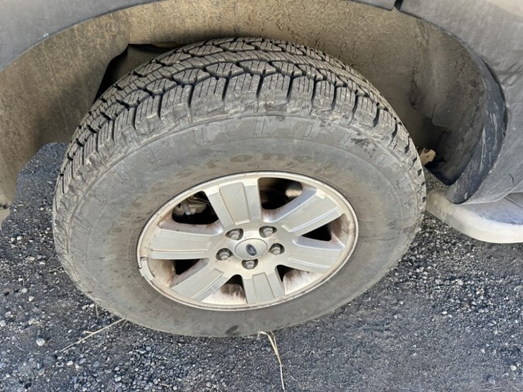 2007-ford-explorer-xlt-image-12