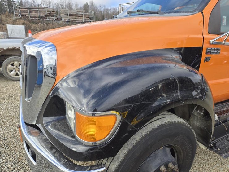 2015-ford-f650-image-9