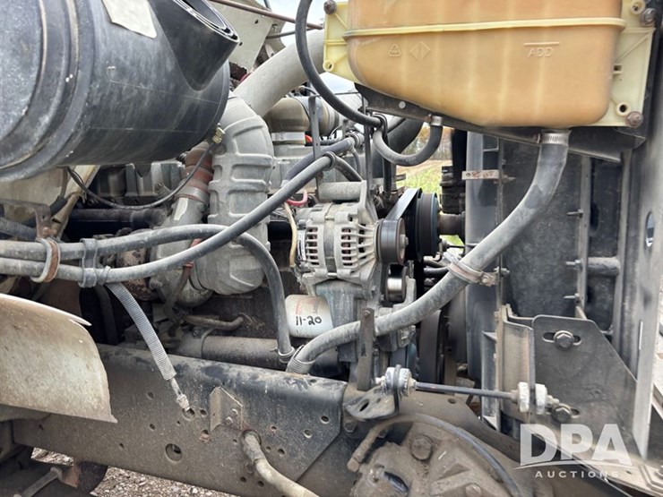 international-4900-image-29