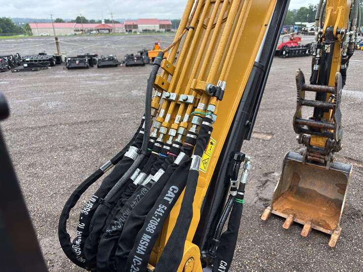 2023-caterpillar-303-image-22