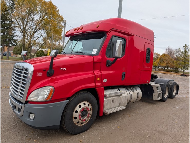 freightliner-cascadia-125-image-1