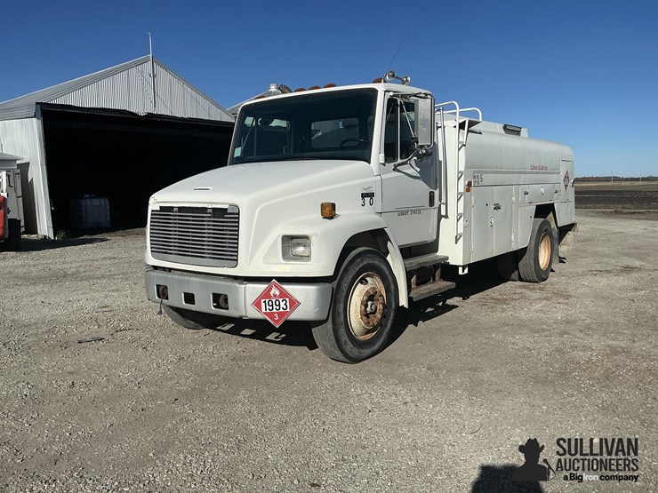 1995-freightliner-fl70-image-1