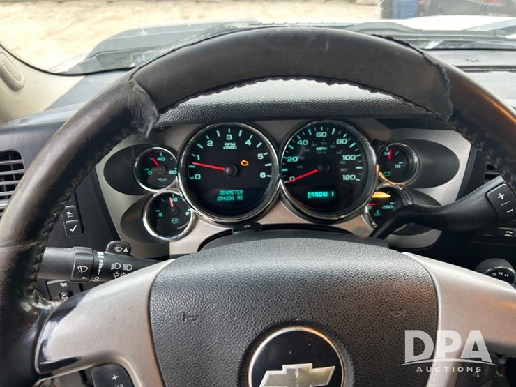 chevrolet-2500hd-image-30