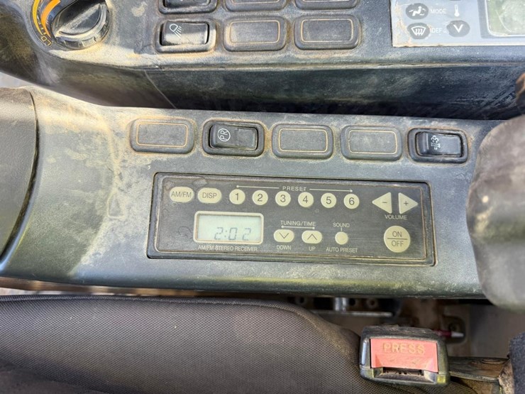 kobelco-sk140-image-37