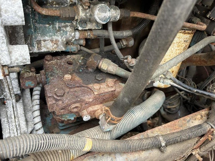 international-4700-image-33