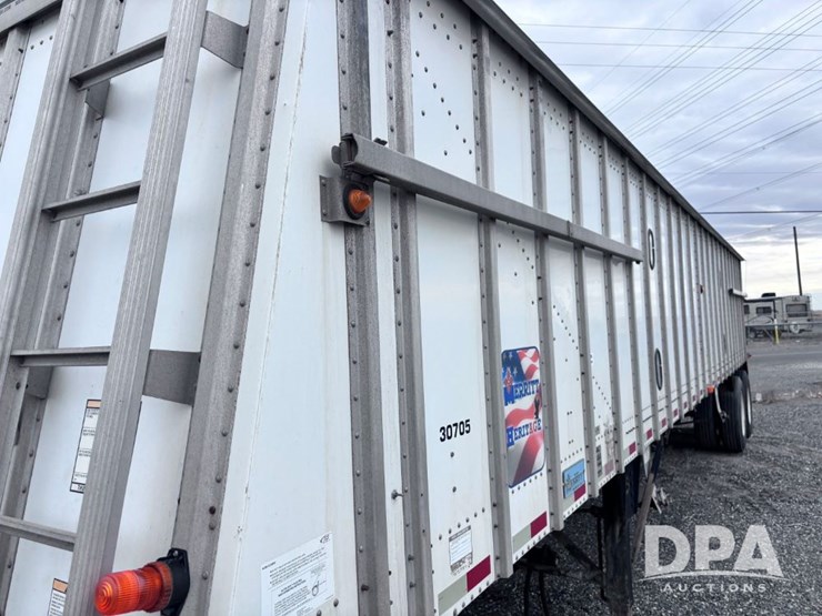 2013-merritt-hopper-image-22