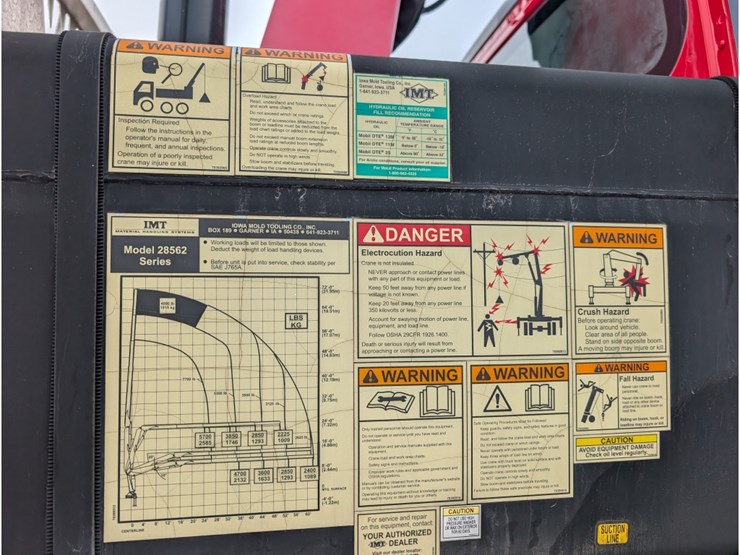 2015-freightliner-114sd-image-17