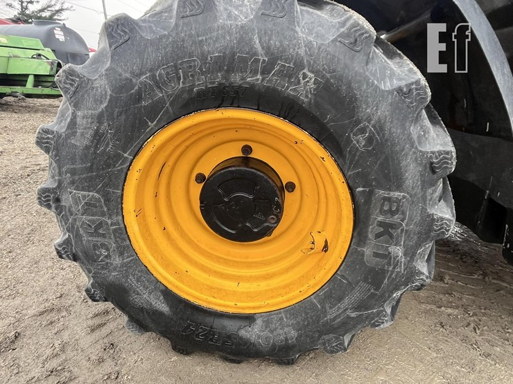 jcb-541-70-agri-plus-image-14