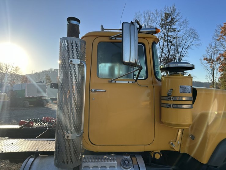 1996-mack-rd688s-image-20