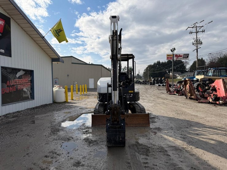 2022-bobcat-e42-image-8