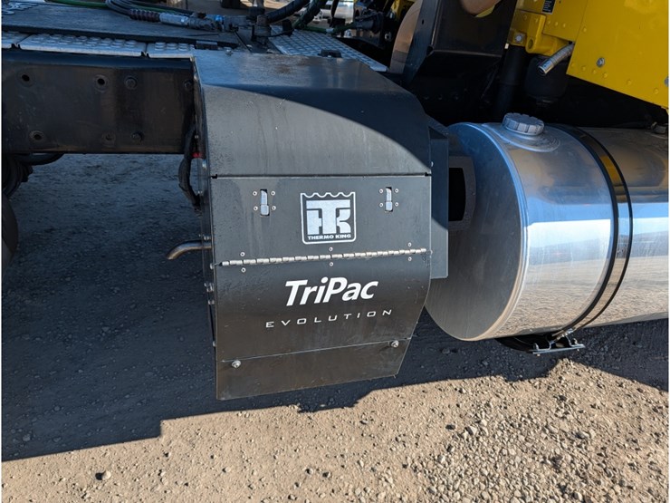 2020-kenworth-t680-image-5