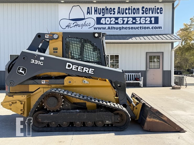 2017-deere-331g-image-3