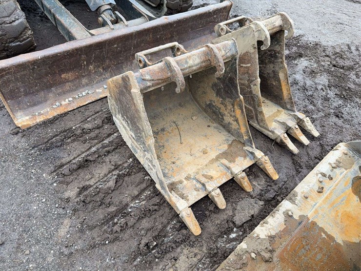 2020-bobcat-e42-image-63