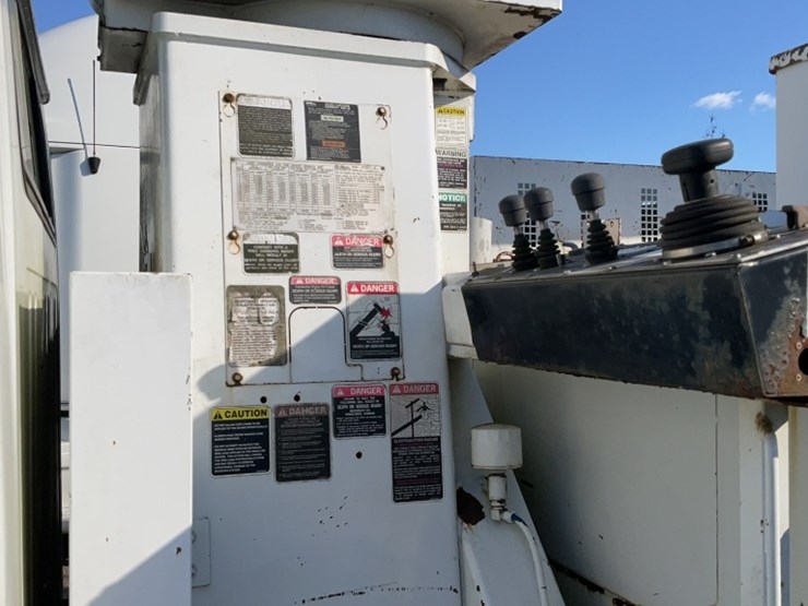 1995-international-4700-image-5