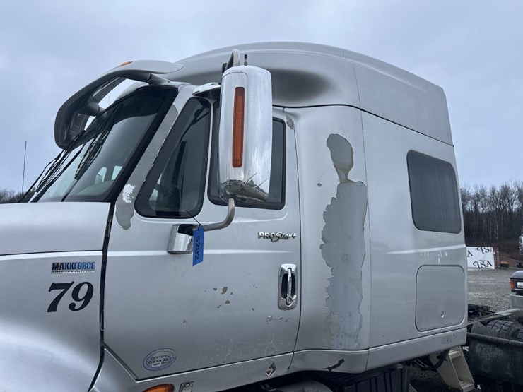 2014-international-prostar-image-14