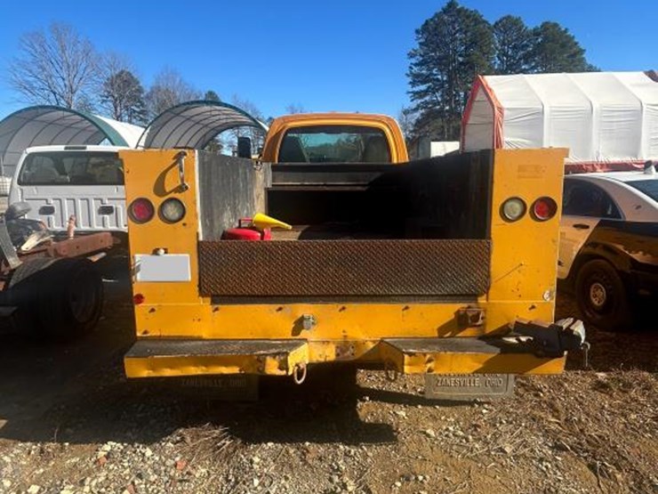 #1017-•-2005-chevrolet-c4500-service-truck-image-14