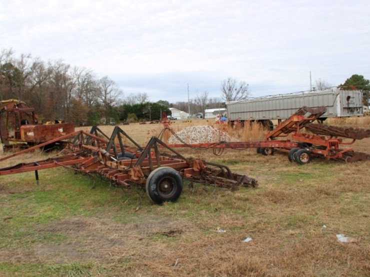 unverferth-mod-615-sn-930010-s-tine-cultivator-triple-baskets-rer-vac-unver-image-3