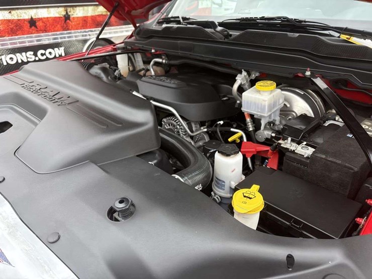 2024-ram-2500-big-horn-image-22