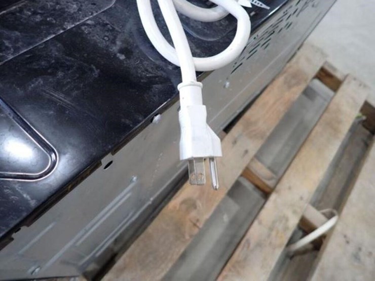 whirlpool-30-in.-microwave-image-9