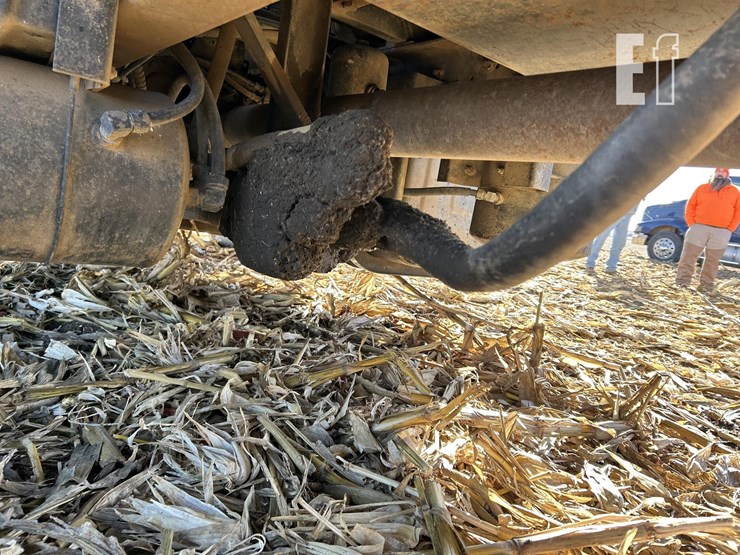 1985-international-s2500-image-34