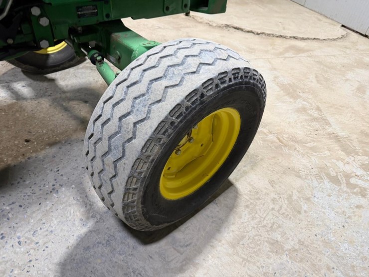 john-deere-5.5-image-15