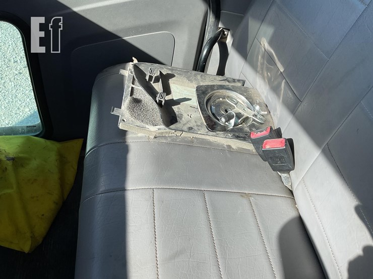 peterbilt-337-image-56