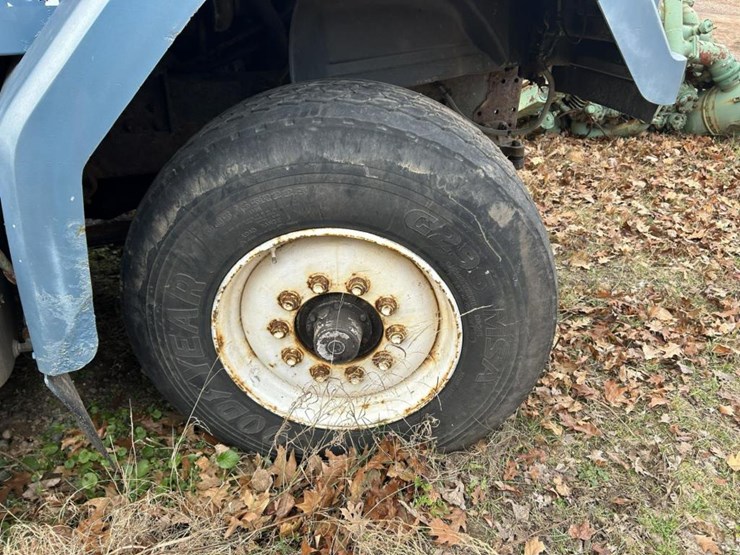 #1427-•-1989-autocar-flatbed-truck-image-56