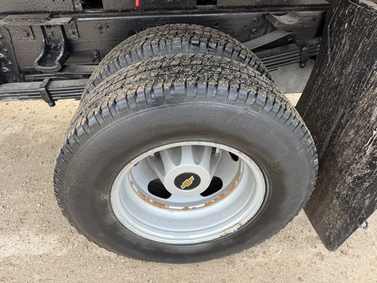 chevrolet-silverado-3500-image-9