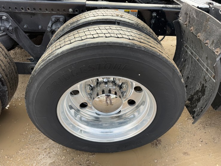 kenworth-t680-image-17