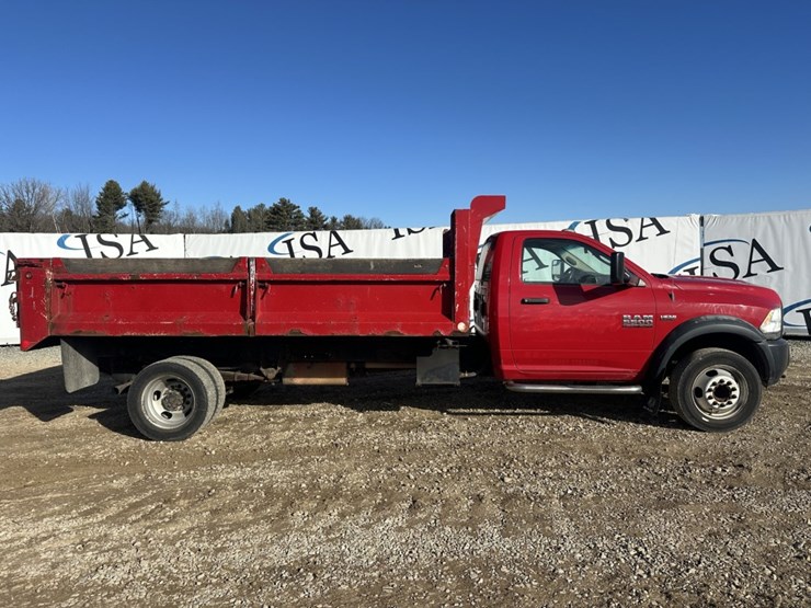 2015-dodge-ram-5500-image-6